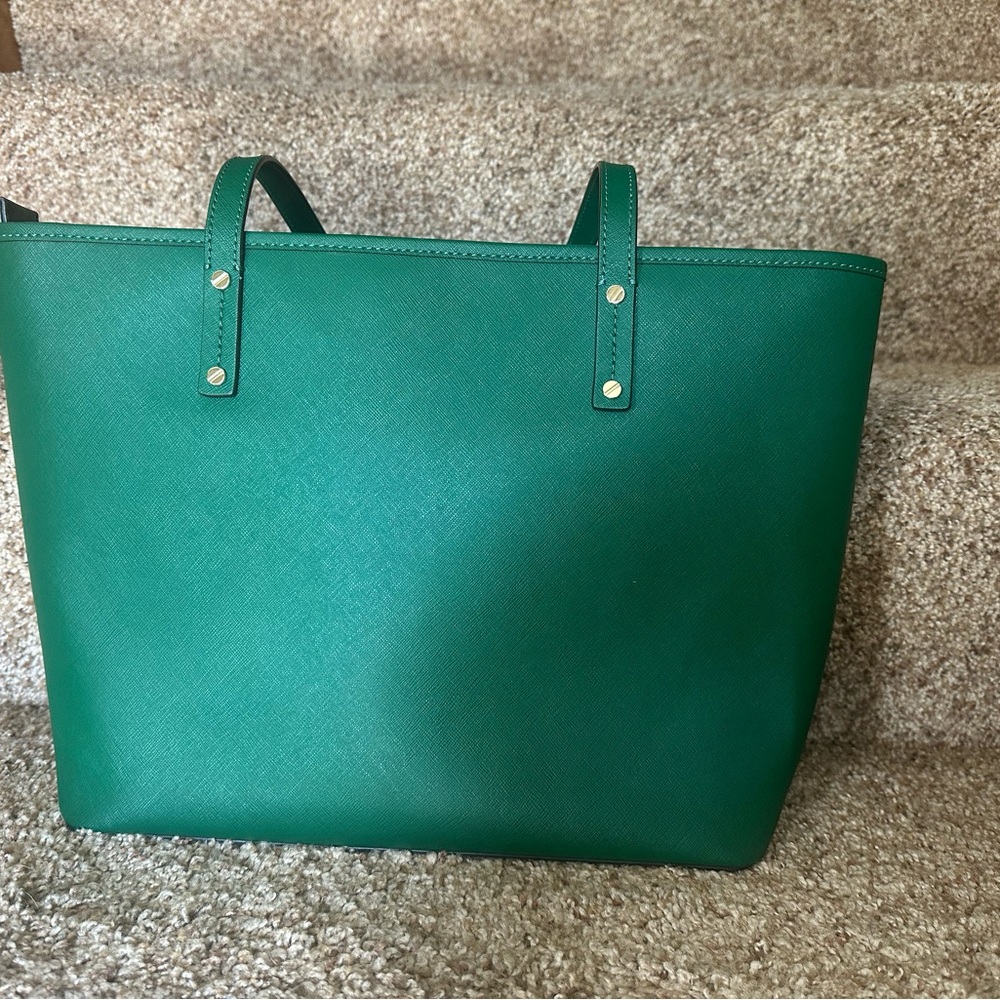 Michael Kors Green Tote and Wallet Set - Picture 3 of 7